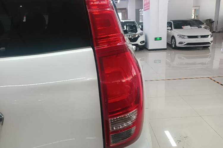 Used Haval H9 2020 2.0T Gasoline 4WD Premium Edition 5 Seats Right Rear Taillight