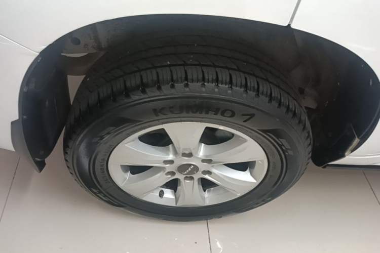 Used Haval H9 2020 2.0T Gasoline 4WD Premium Edition 5 Seats Right Rear Wheel Hub