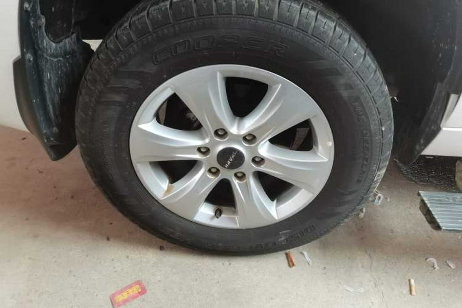 Used Haval H9 2020 2.0T Gasoline 4WD Premium Edition 5 Seats Right Rear Wheel Hub