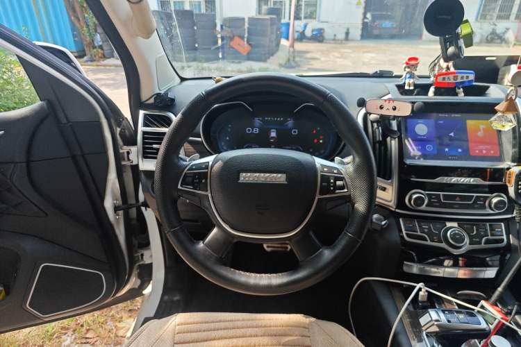 Used Haval H9 2020 2.0T Gasoline 4x4 Comfort Edition 7 Seats Steering Wheel