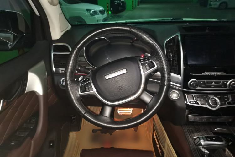 Used Haval H9 2020 2.0T Gasoline 4WD Premium Edition 5 Seats Steering Wheel