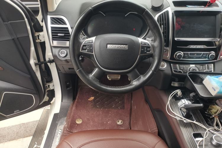 Used Haval H9 2020 2.0T Gasoline 4x4 Luxury 7-Seater Steering Wheel