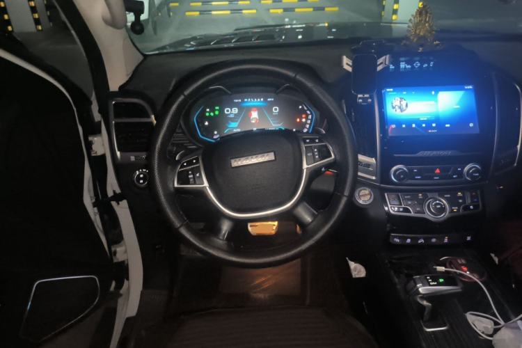 Used Haval H9 2020 2.0T Gasoline 4x4 Luxury 7-Seater Steering Wheel