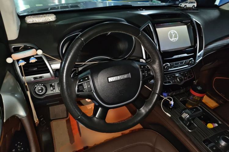 Used Haval H9 2020 2.0T Gasoline 4x4 Luxury 7-Seater Steering Wheel