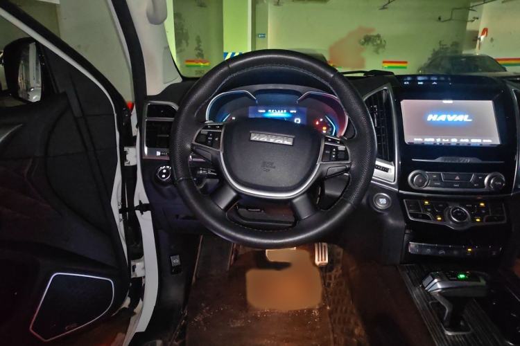 Used Haval H9 2020 2.0T Gasoline 4WD Premium Edition 5 Seats Steering Wheel