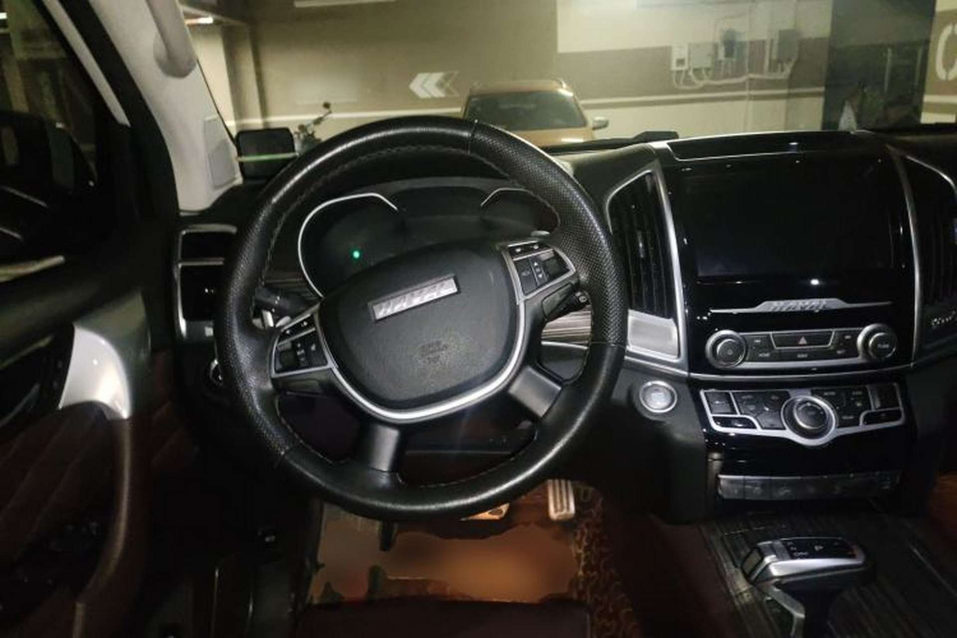 Used Haval H9 2020 2.0T Gasoline 4WD Premium Edition 5 Seats Steering Wheel