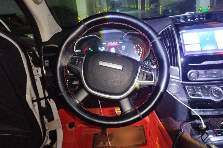 Used Haval H9 2020 2.0T Gasoline 4x4 Luxury 7-Seater Steering Wheel