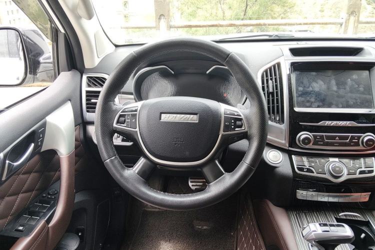 Used Haval H9 2020 2.0T Gasoline 4x4 Luxury 7-Seater Steering Wheel