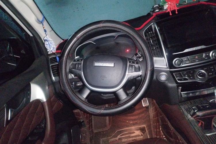 Used Haval H9 2020 2.0T Gasoline 4x4 Luxury 7-Seater Steering Wheel