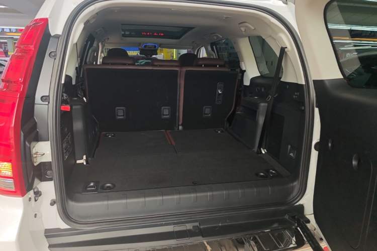 Used Haval H9 2020 2.0T Gasoline 4x4 Prestige 7-Seater Trunk