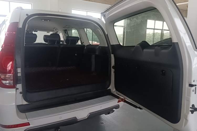 Used Haval H9 2020 2.0T Gasoline 4x4 Elite Version 5 Seats Trunk