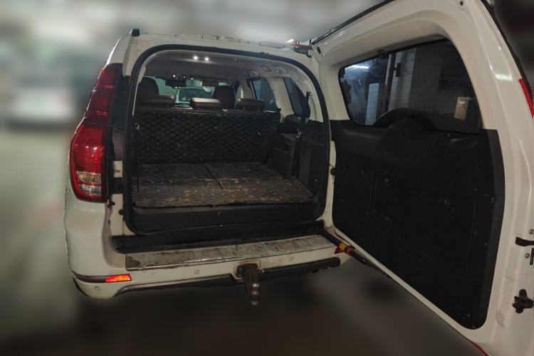 Used Haval H9 2020 2.0T Gasoline 4x4 Luxury 7-Seater Trunk