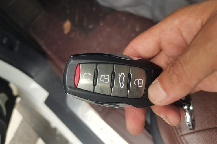 Used Haval H9 2020 2.0T Gasoline 4x4 Luxury 7-Seater Vehicle Key