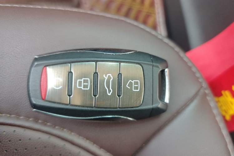 Used Haval H9 2020 2.0T Gasoline 4x4 Luxury 7-Seater Vehicle Key
