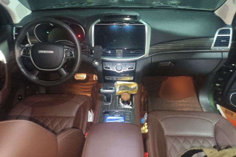 Used Haval H9 2022 2.0T Gasoline 4x4 Luxury 7-Seater Center Console