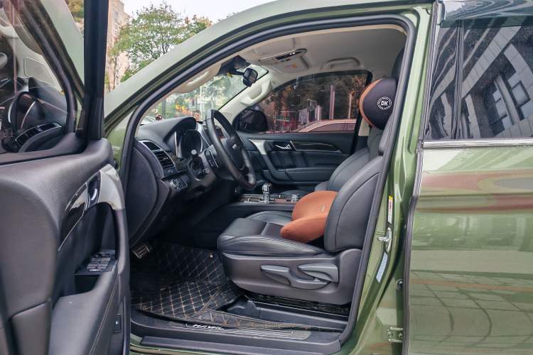 Used Haval H9 2022 2.0T Gasoline 4x4 Elite Model 5 Seats Interior 4