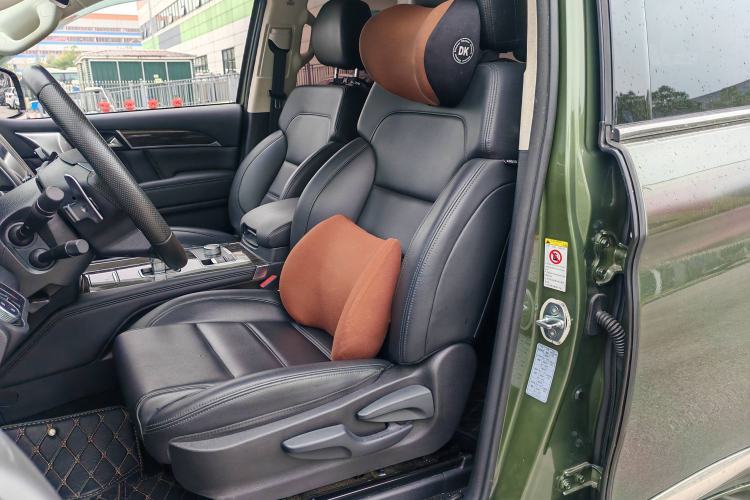 Used Haval H9 2022 2.0T Gasoline 4x4 Elite Model 5 Seats Left Front Seat