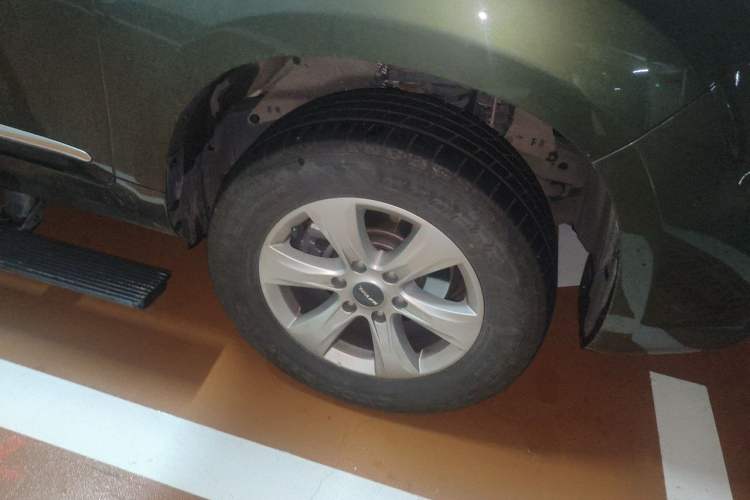 Used Haval H9 2022 2.0T Gasoline 4x4 Luxury 7-Seater Right Front Wheel Hub