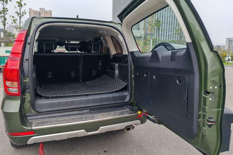 Used Haval H9 2022 2.0T Gasoline 4x4 Elite Model 5 Seats Trunk