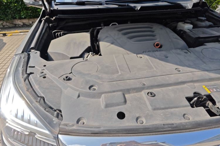 Used Haval H9 2022 2.0T Gasoline 4x4 Comfort Version 7 Seats Engine Bay Right