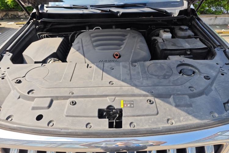 Used Haval H9 2022 2.0T Gasoline 4x4 Comfort Version 7 Seats Engine Bay
