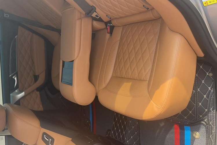 Used Haval H9 2022 2.0T Gasoline 4x4 Premium 5-Seater Interior 1