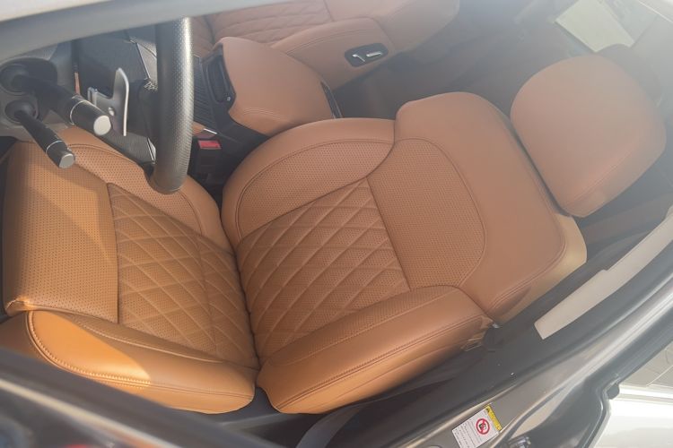 Used Haval H9 2022 2.0T Gasoline 4x4 Premium 5-Seater Left Front Seat