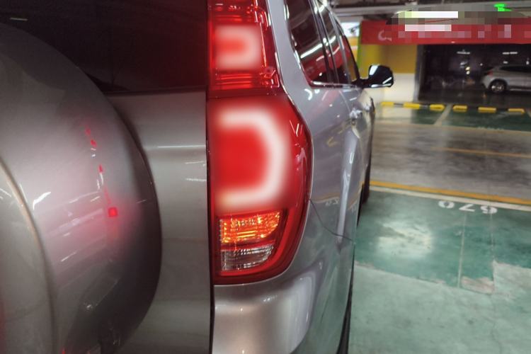 Used Haval H9 2022 2.0T Gasoline 4x4 Luxury 7-Seater Right Rear Taillight