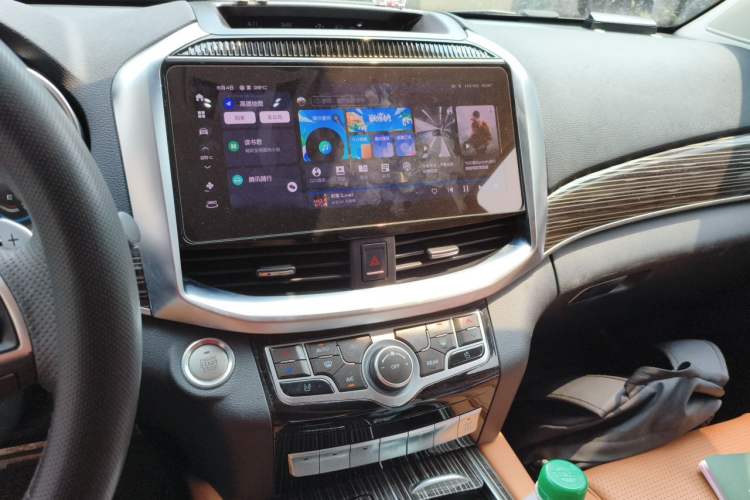 Used Haval H9 2022 2.0T Gasoline 4x4 Premium 5-Seater Audio And AC Panel