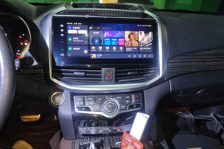 Used Haval H9 2022 2.0T Gasoline All-Wheel-Drive Versatile 5-Seater Audio And AC Panel