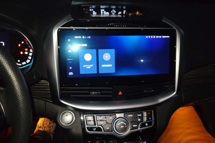Used Haval H9 2022 2.0T Gasoline 4x4 Premium 5-Seater Audio And AC Panel