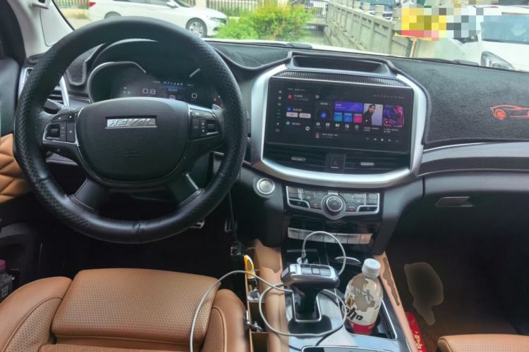 Used Haval H9 2022 2.0T Gasoline 4x4 Premium 5-Seater Center Console