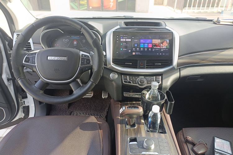 Used Haval H9 2022 2.0T Gasoline 4x4 Smart Enjoyment Version 5 Seats Center Console