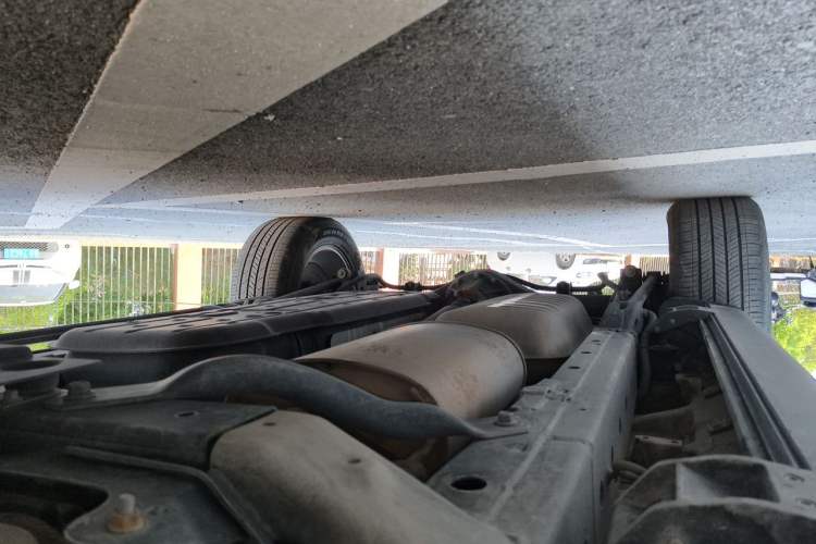 Used Haval H9 2022 2.0T Gasoline All-Wheel-Drive Versatile 5-Seater Chassis Front Right