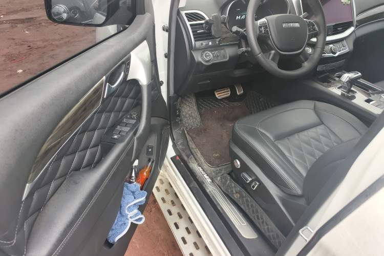 Used Haval H9 2022 2.0T Gasoline 4x4 Comfort Version 7 Seats Driver Seat