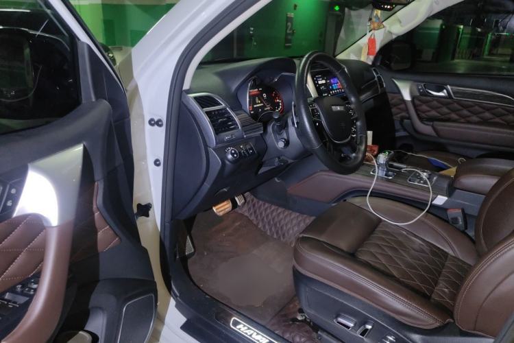 Used Haval H9 2022 2.0T Gasoline All-Wheel-Drive Versatile 5-Seater Driver Seat