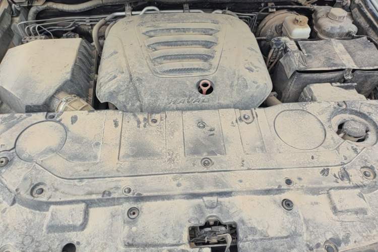 Used Haval H9 2022 2.0T Gasoline 4x4 Smart Enjoyment Version 5 Seats Engine Bay