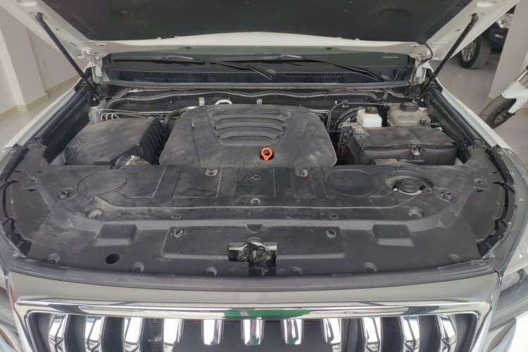 Used Haval H9 2022 2.0T Gasoline 4x4 Smart Enjoyment Version 5 Seats Engine Bay