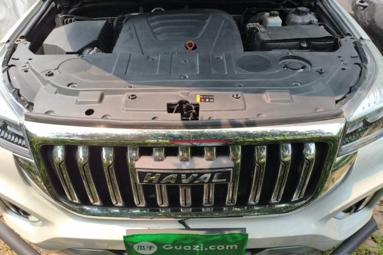 Used Haval H9 2022 2.0T Gasoline 4x4 Premium 5-Seater Engine Bay