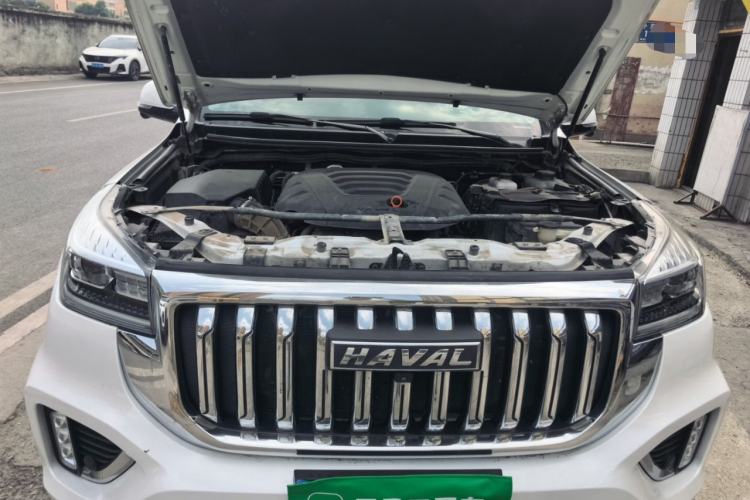 Used Haval H9 2022 2.0T Gasoline 4x4 Premium 5-Seater Engine Bay