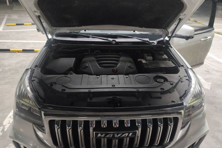 Used Haval H9 2022 2.0T Gasoline 4x4 Premium 5-Seater Engine Bay