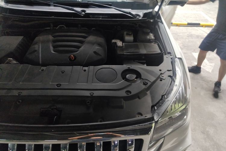 Used Haval H9 2022 2.0T Gasoline 4x4 Premium 5-Seater Engine Bay Left