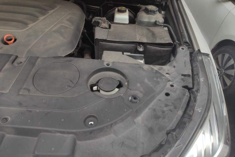 Used Haval H9 2022 2.0T Gasoline 4x4 Smart Enjoyment Version 5 Seats Engine Bay Left