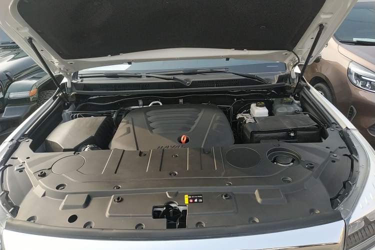 Used Haval H9 2022 2.0T Gasoline 4x4 Smart Enjoyment Version 5 Seats Engine Bay