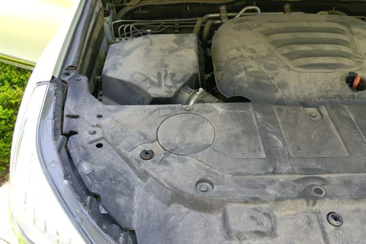 Used Haval H9 2022 2.0T Gasoline 4x4 Elite Model 5 Seats Engine Bay Right