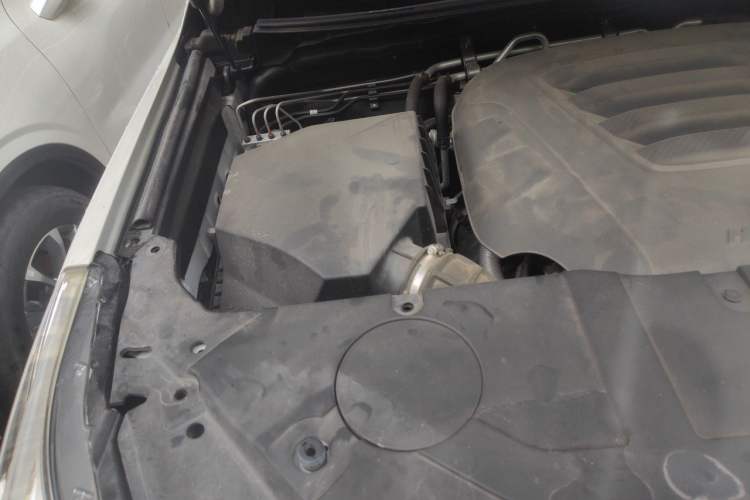 Used Haval H9 2022 2.0T Gasoline 4x4 Smart Enjoyment Version 5 Seats Engine Bay Right