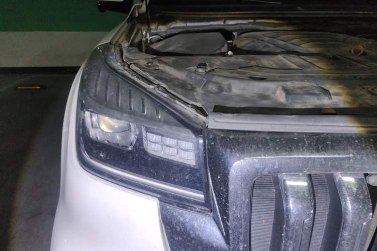 Used Haval H9 2022 2.0T Gasoline All-Wheel-Drive Versatile 5-Seater Engine Bay Right