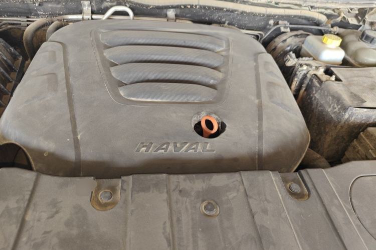 Used Haval H9 2022 2.0T Gasoline 4x4 Comfort Version 7 Seats Engine Bay