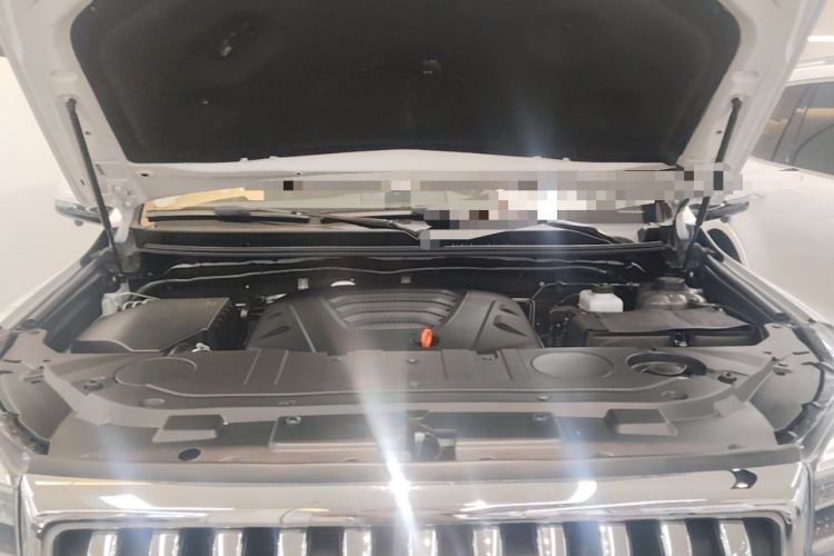 Used Haval H9 2022 2.0T Gasoline 4x4 Elite Model 5 Seats Engine Bay