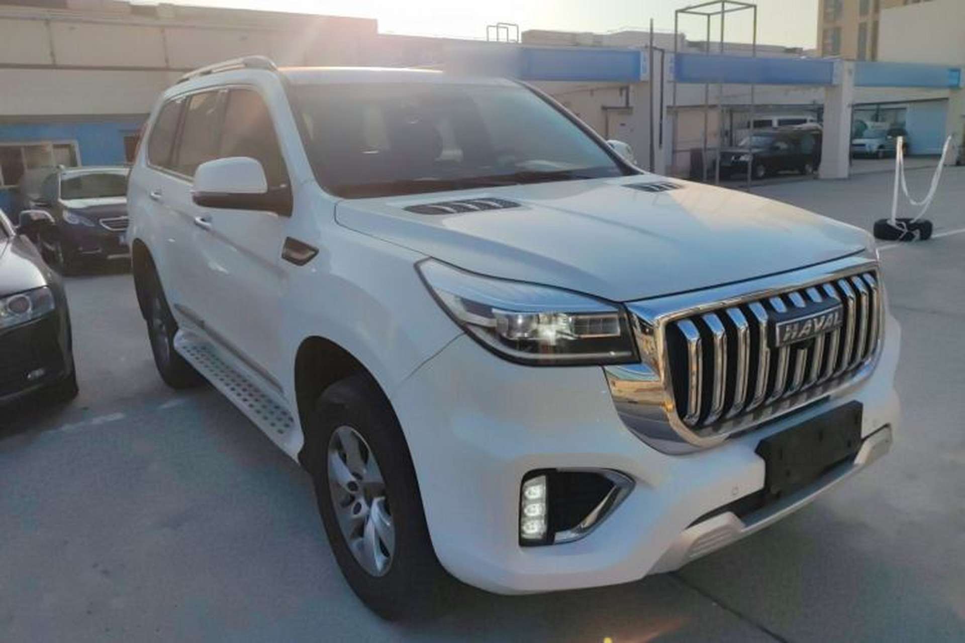 Used Haval H9 2022 2.0T Gasoline 4x4 Elite Model 5 Seats Exterior 2
